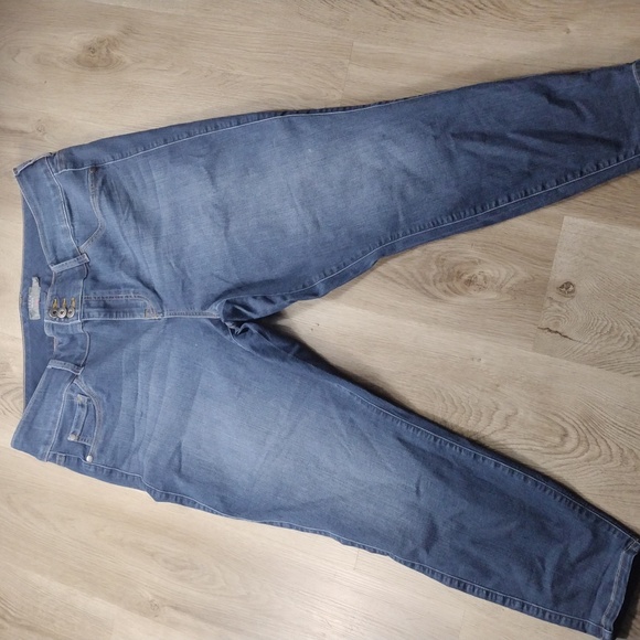 Torrid Super Soft High-Rise Jegging Sz 20w (short) EUC - Picture 6 of 7